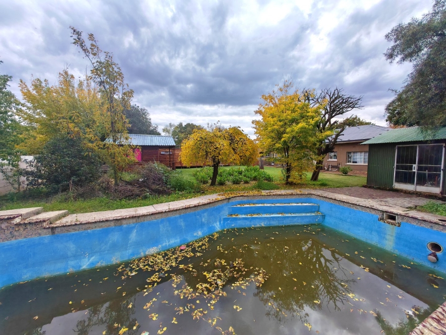7 Bedroom Property for Sale in Bayswater Free State